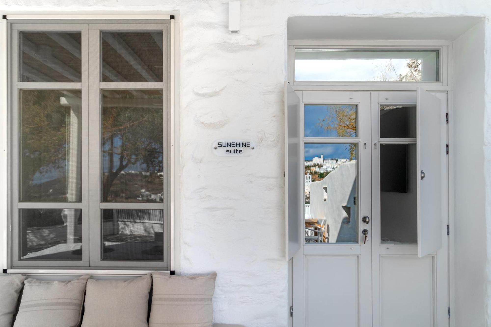 Rabagas Suites Luxury - In The Heart Of Sifnos Apollonia  Exterior photo